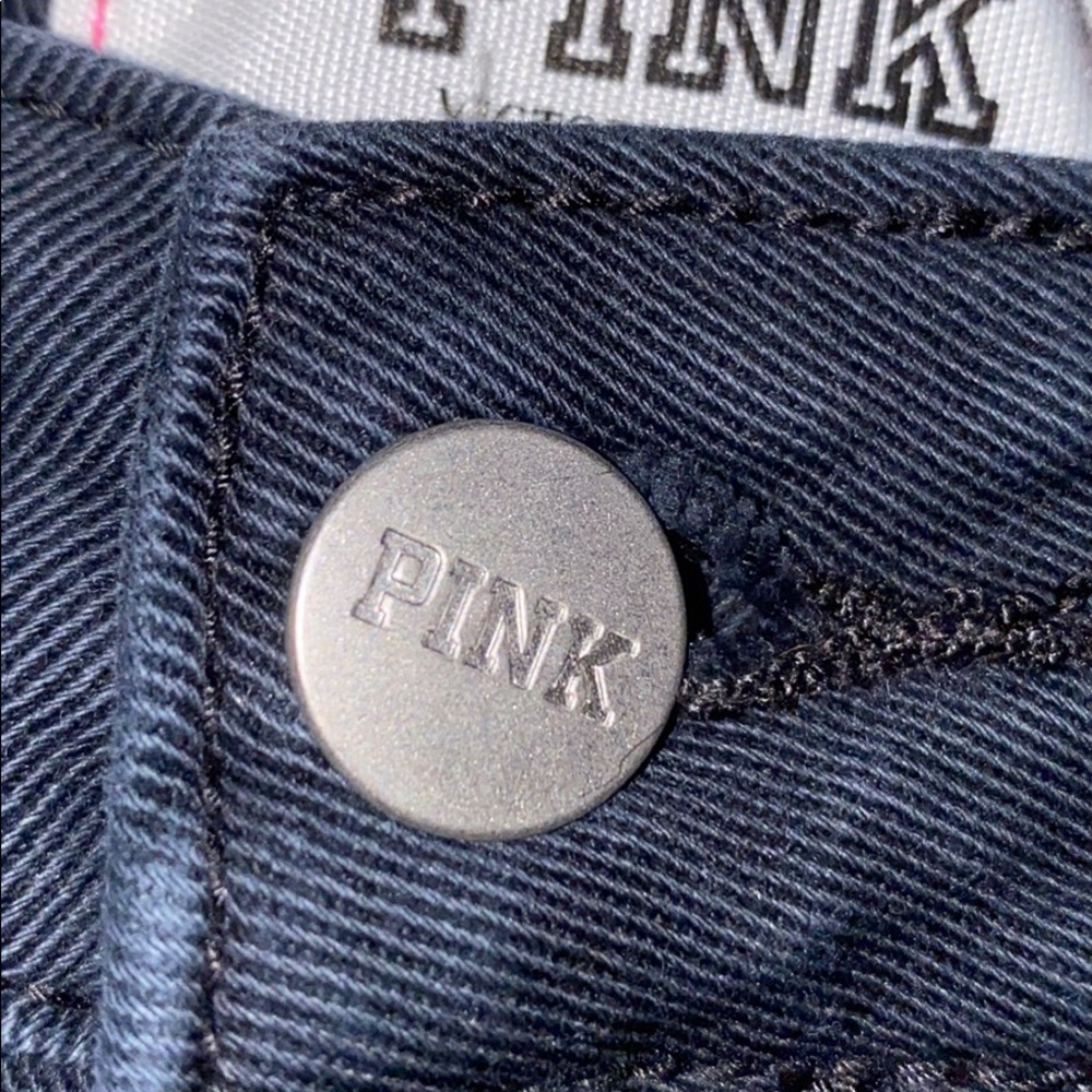 Black jean shorts. - Picture 3 of 5